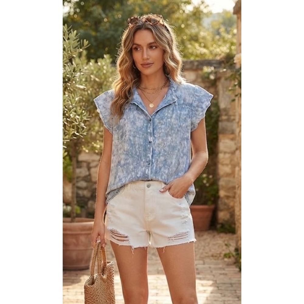 OTT Over The Top Womens 1X Light Blue Acid Wash Ruffle Collar Button Down Blouse